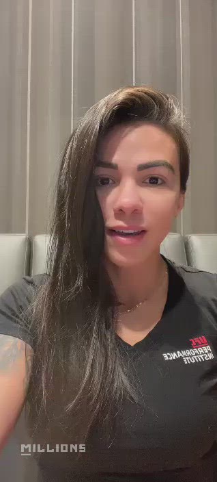 Claudia Gadelha